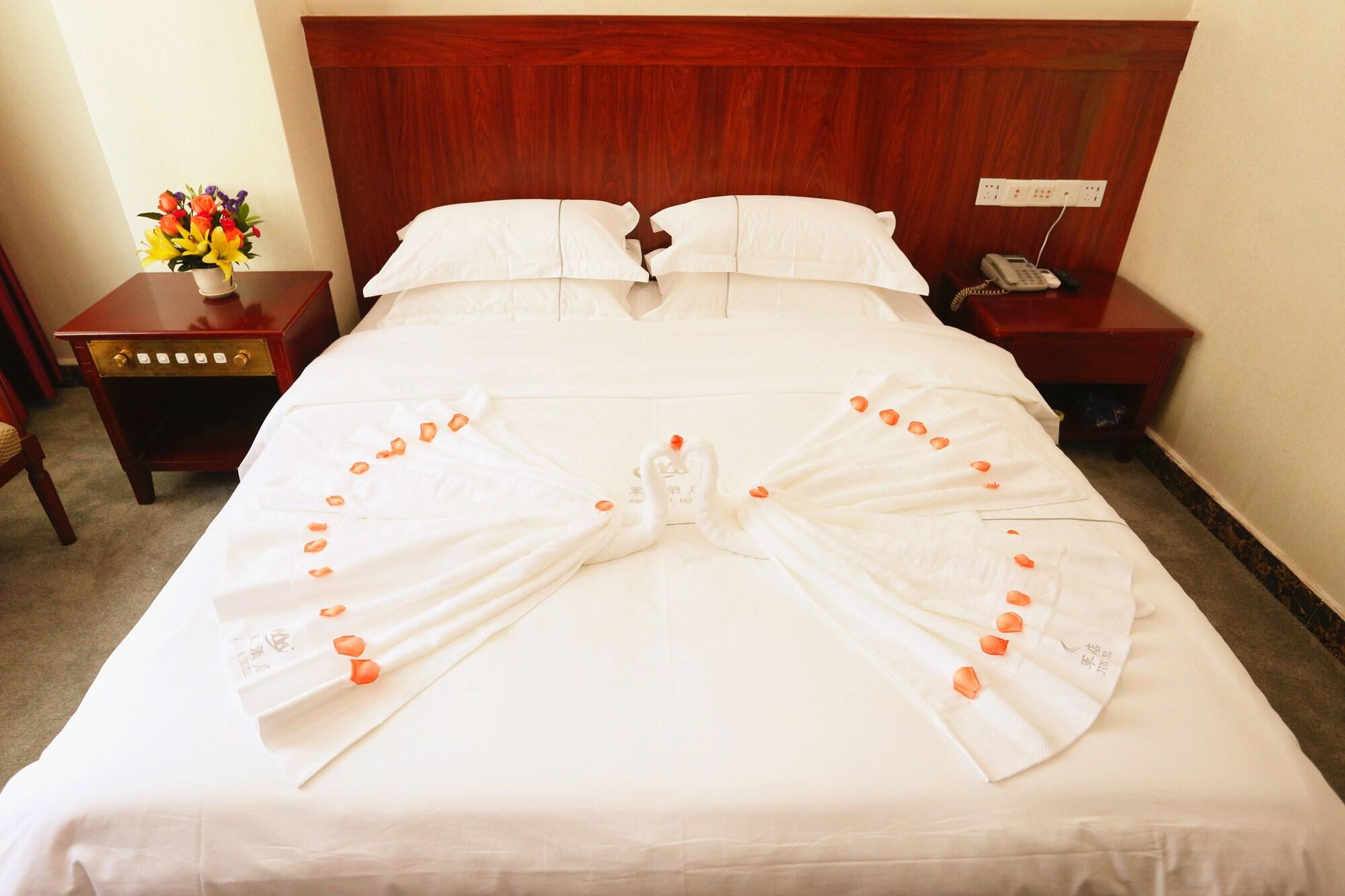 Guangzhou Junshan Hotel - Shuttle Bus For Canton Fair מראה חיצוני תמונה